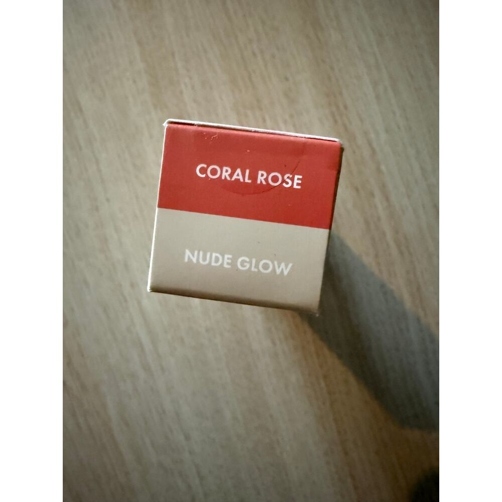 $38 New Wander Beauty On-the-Glow Blush and Illuminator - Coral Rose - Picture 6 of 8